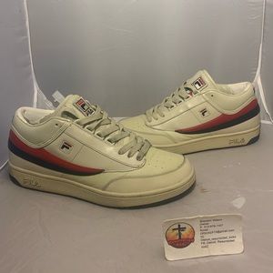 Fila tennis shoes